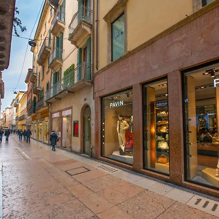 Palace Mazzini Center Apartamento *