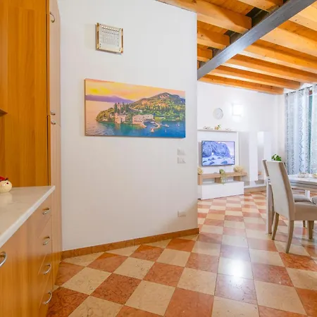 Palace Mazzini Center Apartamento Verona