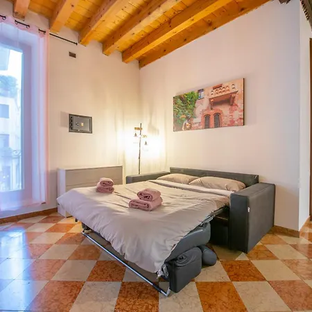 Apartment Palace Mazzini Center Verona